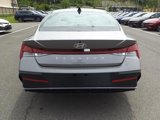 New 2024 Hyundai Elantra SEL w/ Convenience Package image 4