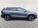 New 2025 Volkswagen Taos SE image 5
