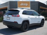 Used 2023 Jeep Cherokee Altitude Lux image 5