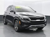 Used 2023 Kia Seltos S image 2