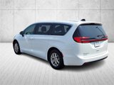 Used 2023 Chrysler Pacifica Touring-L image 5