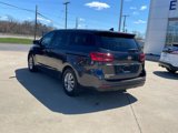 Used 2020 Kia Sedona LX image 3
