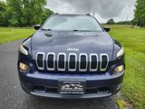 Used 2016 Jeep Cherokee Sport image 3