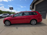Used 2019 Volkswagen Golf SE image 4