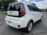 Used 2018 Kia Soul + image 4