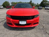 Used 2019 Dodge Charger SXT image 2
