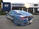 Certified 2023 Hyundai Elantra SEL w/ Preferred Accessory Package image 4