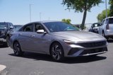 Used 2025 Hyundai Elantra SEL image 4