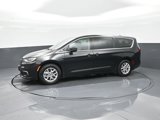 Used 2023 Chrysler Pacifica Touring-L image 4