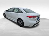Used 2022 Toyota Corolla LE image 3