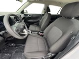 Used 2020 Hyundai Venue SE image 2