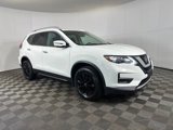 Used 2020 Nissan Rogue SV image 2