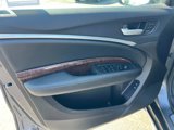 Used 2017 Acura MDX SH-AWD image 4