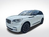Used 2020 Lincoln Aviator Black Label w/ Class IV Trailer Tow Package image 4