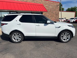 Used 2017 Land Rover Discovery HSE image 2