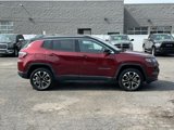 Certified 2022 Jeep Compass Limited image 2