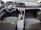 New 2025 Hyundai Elantra SE image 4