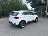 Used 2024 Hyundai Venue SEL image 5