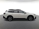 Certified 2022 Subaru Outback Limited image 5