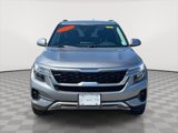 Used 2023 Kia Seltos EX image 2