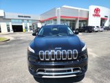 Used 2018 Jeep Cherokee Overland w/ Technology Group image 3