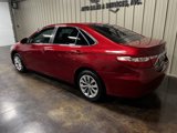 Used 2017 Toyota Camry LE image 5