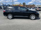 Used 2013 Toyota Highlander FWD image 2