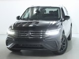 Used 2023 Volkswagen Tiguan SE image 3