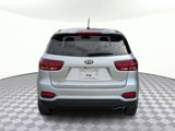 Used 2019 Kia Sorento L image 4