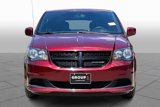 Used 2017 Dodge Grand Caravan SE image 4