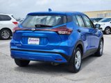 Used 2022 Nissan Kicks S image 4