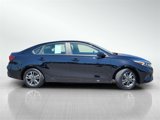 Used 2023 Kia Forte LXS image 3
