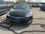 Used 2013 Hyundai Veloster w/ Style Pkg image 4