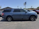 Used 2018 Ford Expedition Max XLT w/ Equipment Group 202A image 2