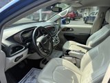 Used 2018 Chrysler Pacifica Touring-L Plus image 5