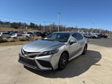 Used 2023 Toyota Camry SE image 3