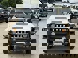 Used 2009 HUMMER H3 image 2