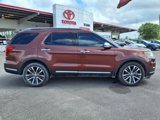 Used 2018 Ford Explorer Platinum image 2