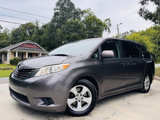 Used 2013 Toyota Sienna LE image 3