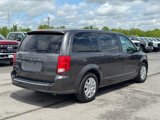 Used 2018 Dodge Grand Caravan SE image 3