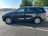 Used 2016 Kia Sorento LX w/ LX Convenience Package image 2