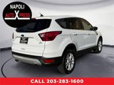 Used 2019 Ford Escape SE image 3