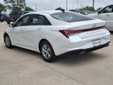 Used 2021 Hyundai Elantra SE image 3