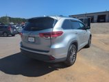 Used 2017 Toyota Highlander XLE image 4