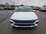 New 2025 Hyundai Elantra SE image 2