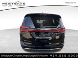 New 2025 Chrysler Pacifica Select image 5