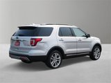 Used 2017 Ford Explorer XLT w/ Equipment Group 202A image 5