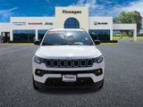 Used 2025 Jeep Compass Latitude image 2