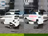 Used 2018 Hyundai Elantra GT image 3