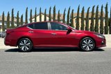 Used 2021 Nissan Altima 2.5 SV w/ SV Premium Package image 3